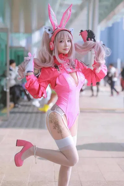 Yenny - Alice - Galeria Hentai