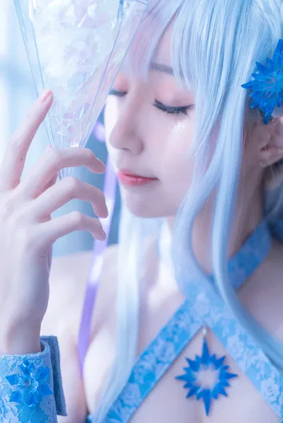 (Silverxhere) re.zero-Emiliam-Cosplayer-pregnant2 - Hentai Gallery