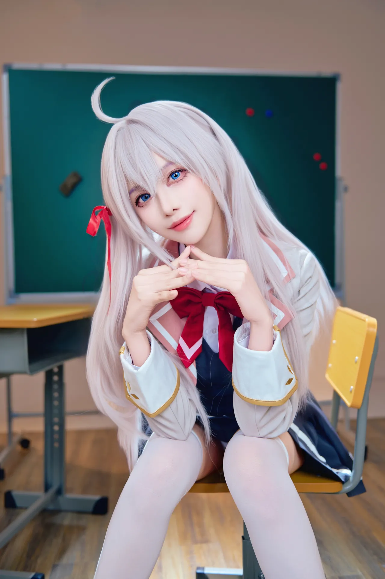 Shika小鹿鹿 - 不时轻声地以俄语遮羞的邻座艾莉同学 艾莉同学 - Hentai Gallery - Image 1