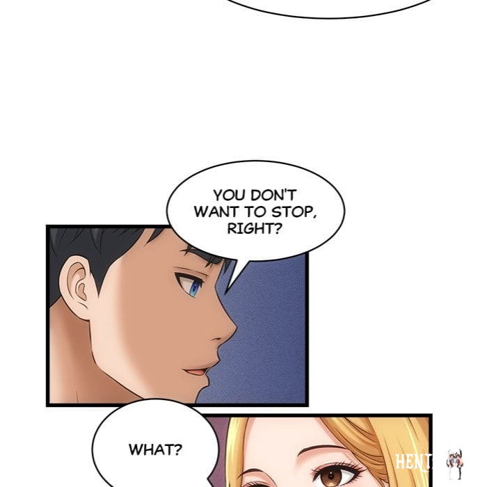 Right Under His Roof Right Under His Roof Chapter 33 - Página 65