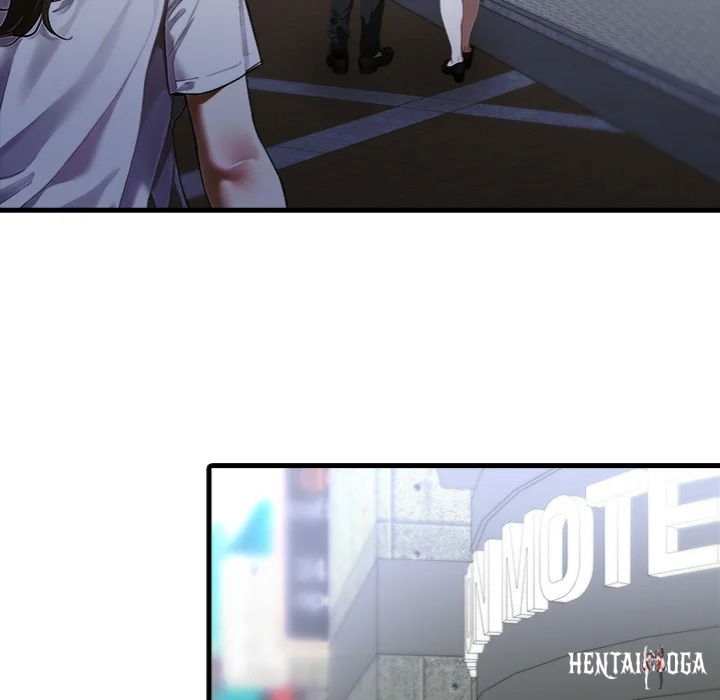 The New Town Wives’ Secret Club The New Town Wives’ Secret Club Chapter 17 - صفحة 81