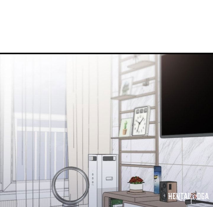 The New Town Wives’ Secret Club The New Town Wives’ Secret Club Chapter 18 - صفحة 124